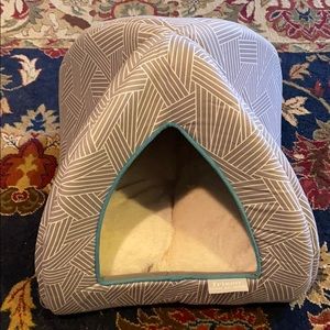 Igloo Pet Bed Cave